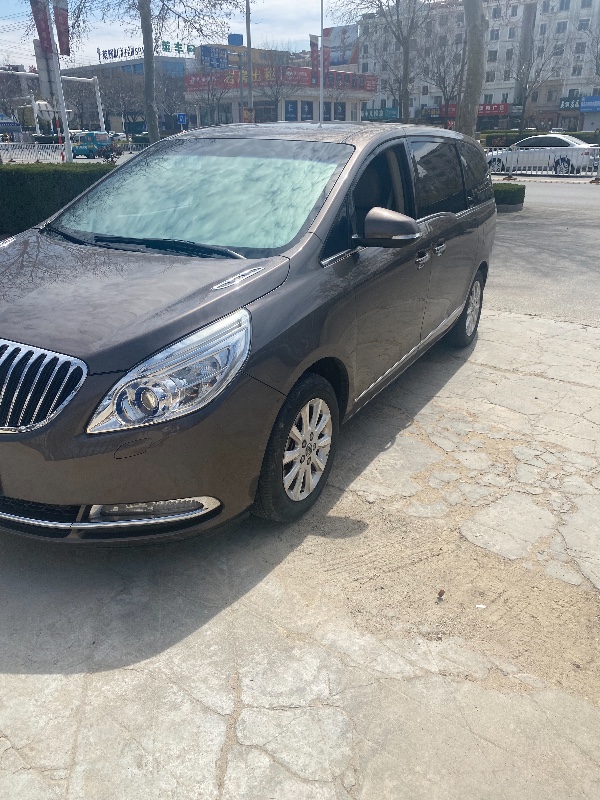 烟台12年别克GL82