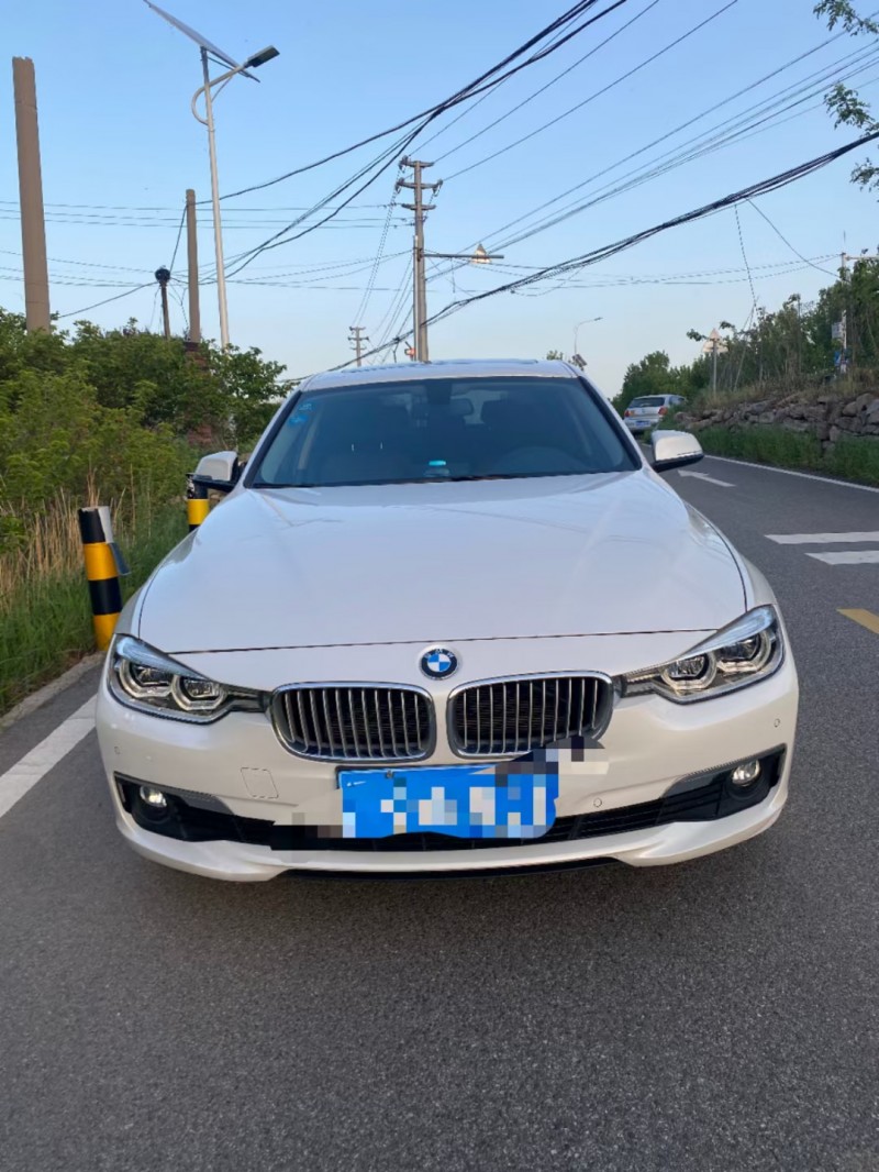 青岛19年宝马3系8