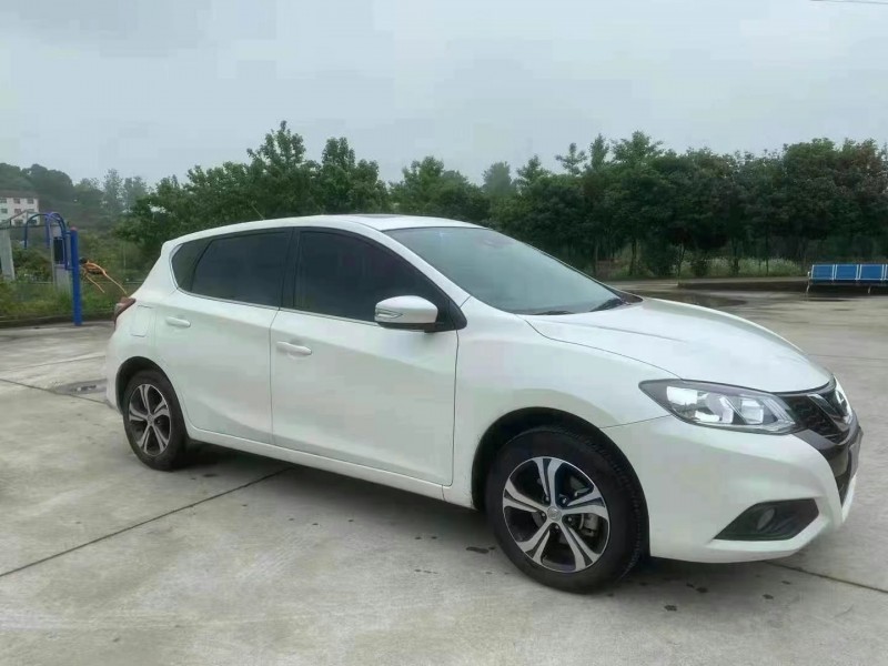 武汉20年日产骐达2