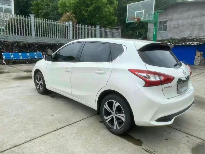 武汉20年日产骐达7