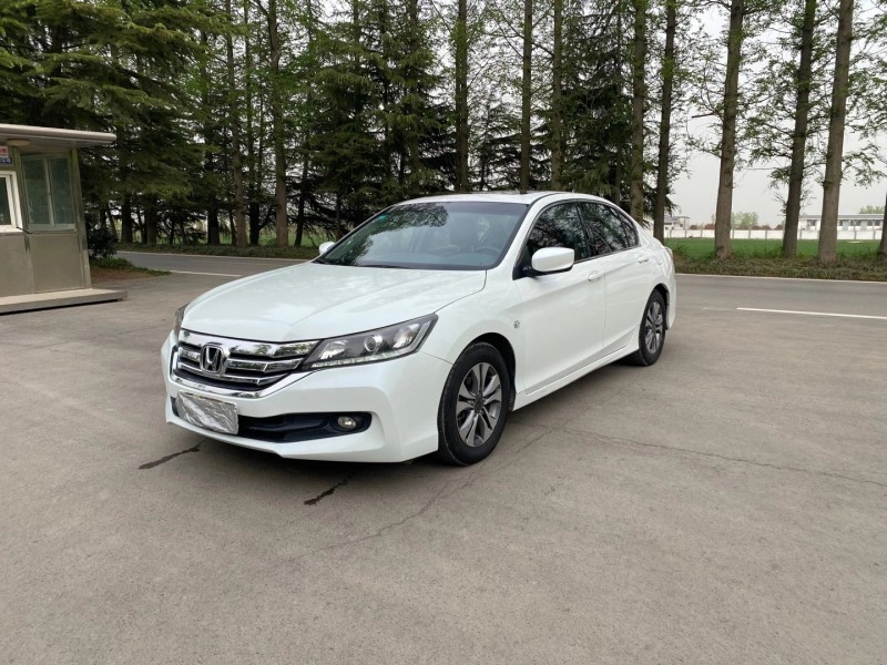 徐州16年本田雅阁6