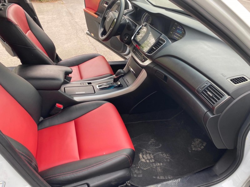 徐州16年本田雅阁3