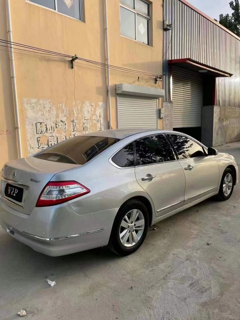 南京12年日產天籟8