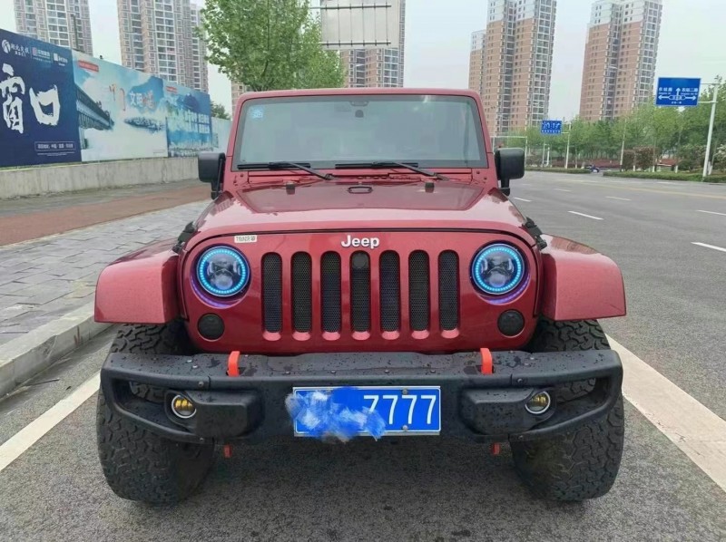 十堰13年Jeep牧馬人9