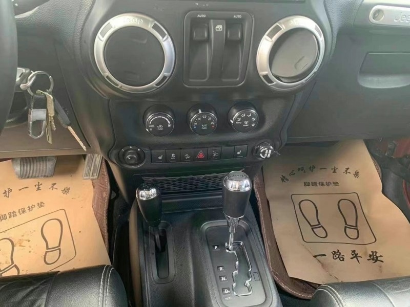 十堰13年Jeep牧馬人4
