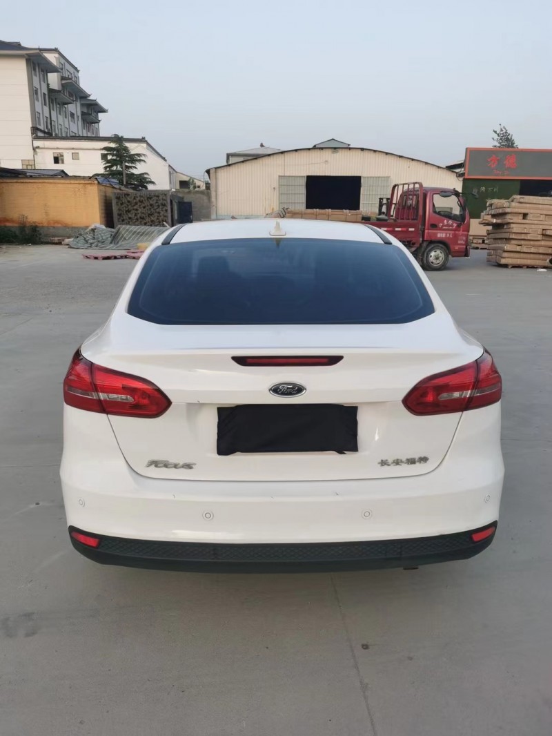 徐州16年福特福克斯1