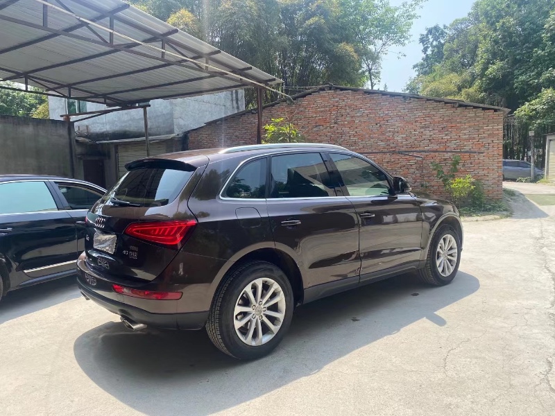 成都15年奥迪Q53