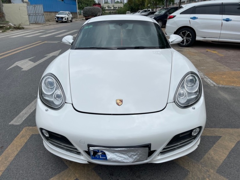 东莞12年保时捷卡曼8