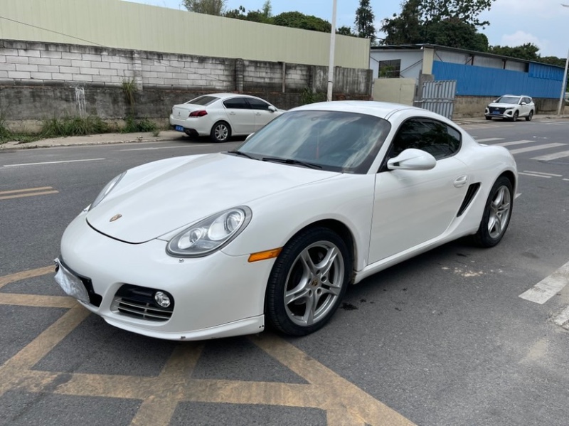 东莞12年保时捷卡曼1