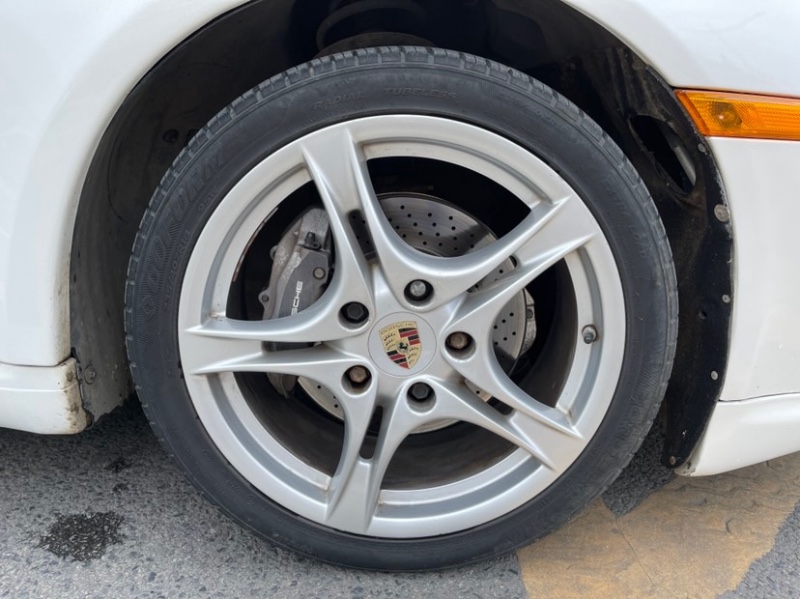 东莞12年保时捷卡曼4