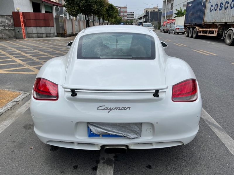 东莞12年保时捷卡曼7