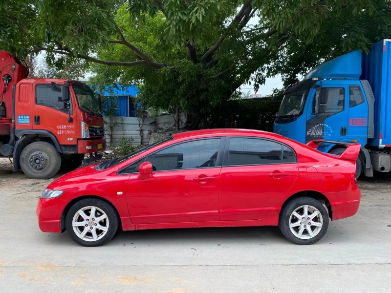 广州10年本田思域7