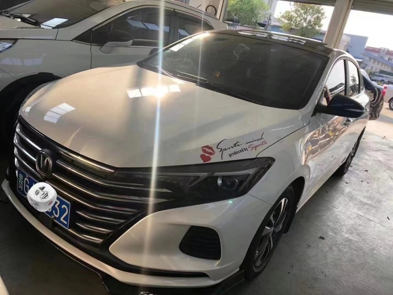 貴陽20年長安汽車逸動1