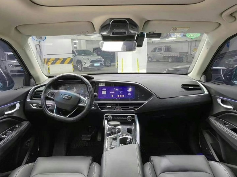 成都20年吉利星越5