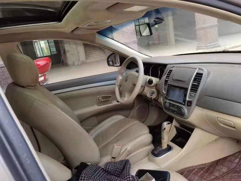 益阳13年日产轩逸4