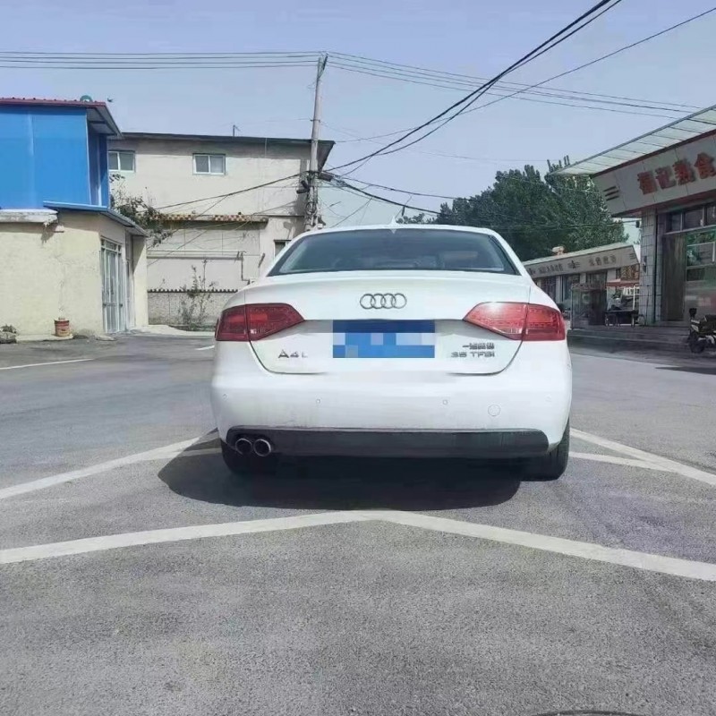 泰安12年奧迪A4L8