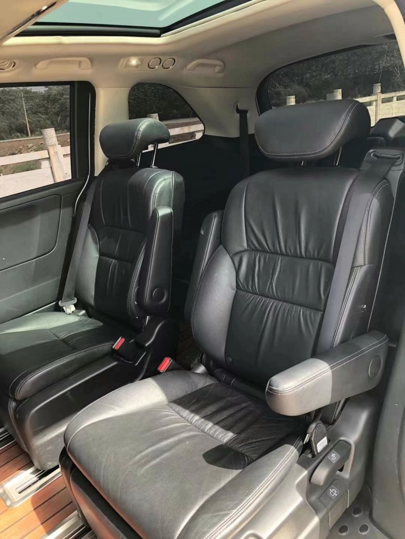 徐州17年本田艾力绅4