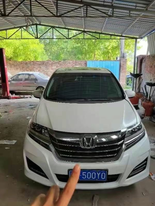 武汉18年本田艾力绅1