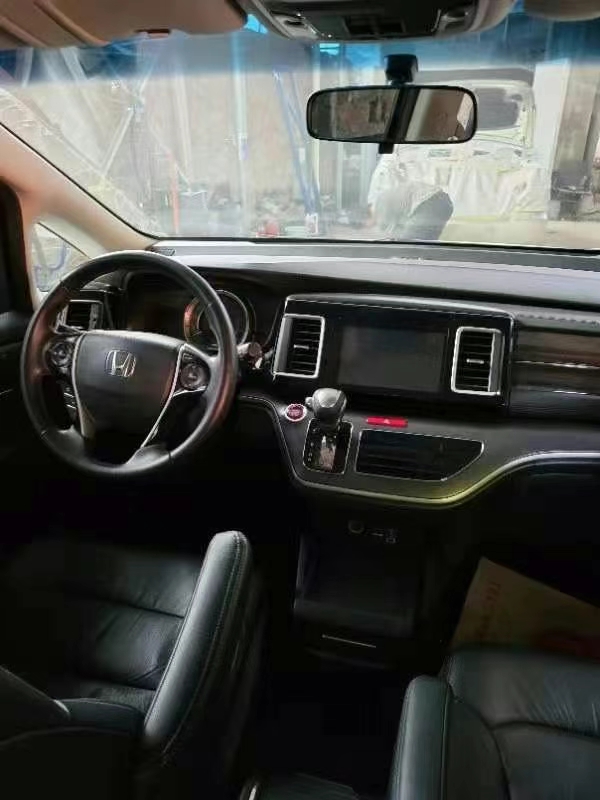 武汉18年本田艾力绅3