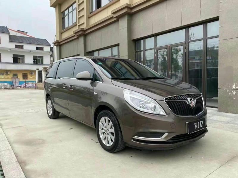 徐州18年别克GL82