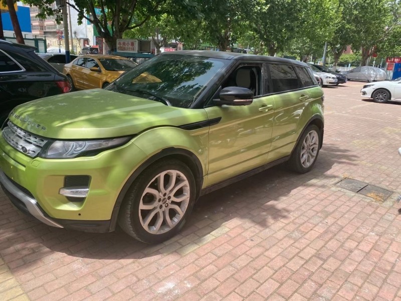 青岛14年路虎极光4