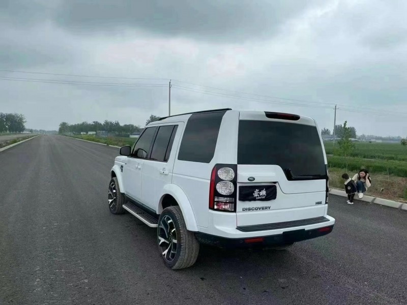 青岛16年路虎发现42