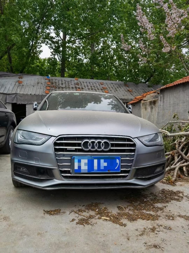 青岛13年奥迪A4L1