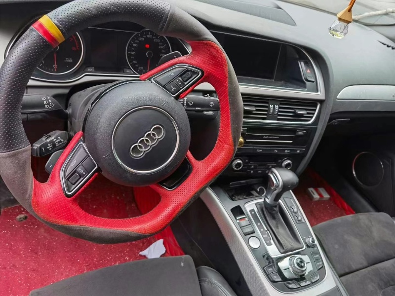 青岛13年奥迪A4L7