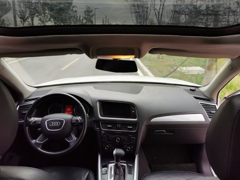 青岛10年奥迪Q57