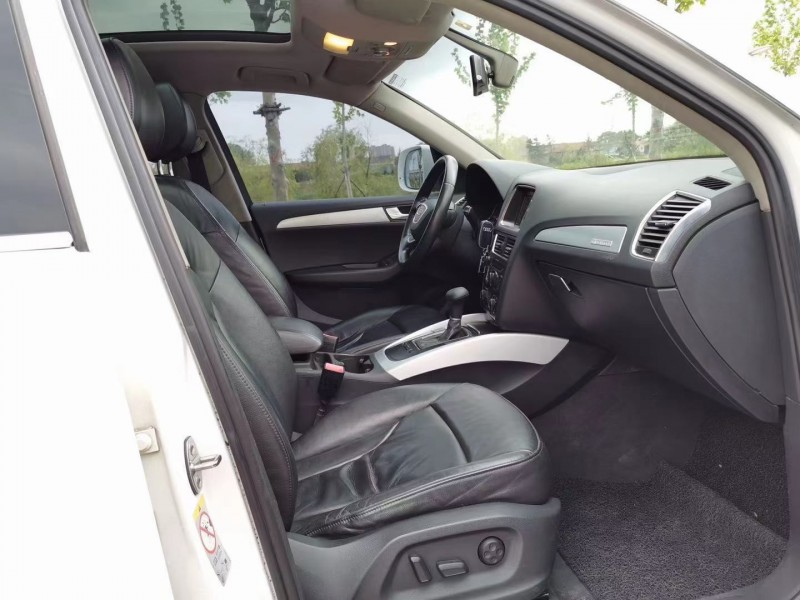 青岛10年奥迪Q59