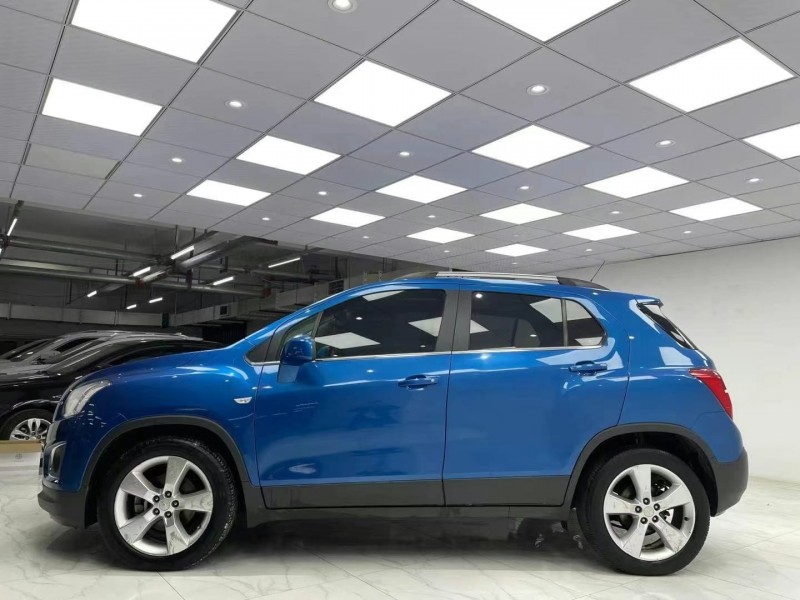 成都15年雪佛兰创酷7