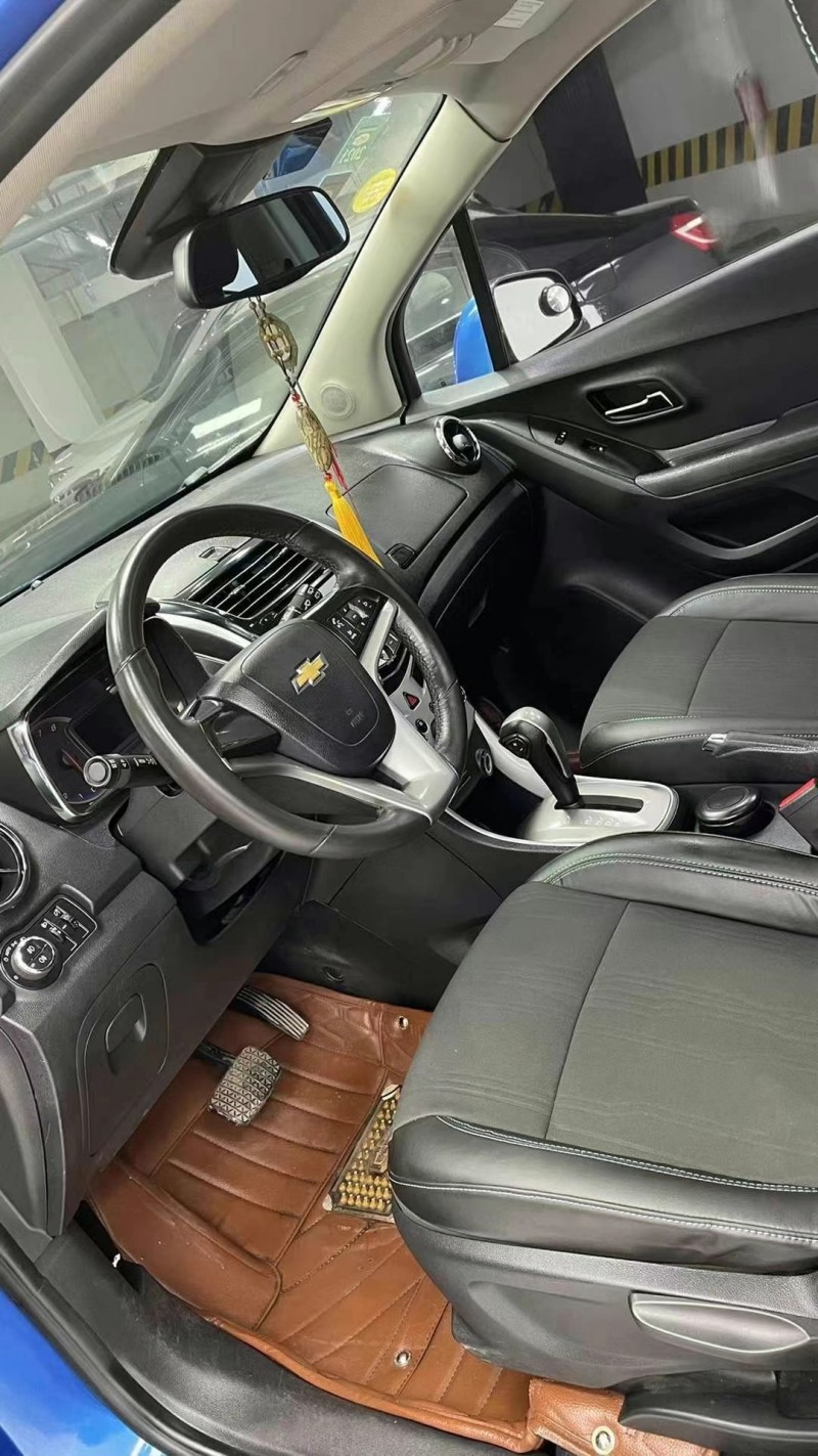 成都15年雪佛兰创酷6