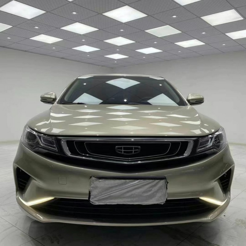 成都20年吉利帝豪GL9