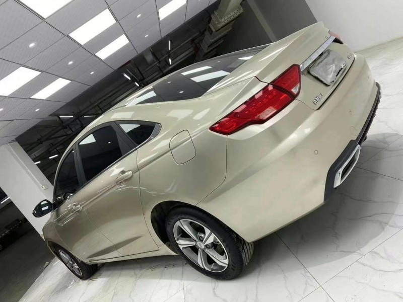 成都20年吉利帝豪GL2