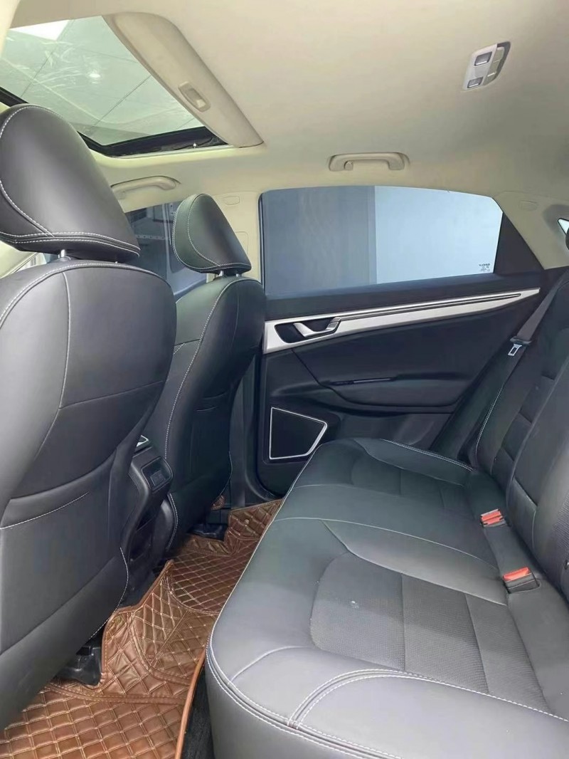 成都20年吉利帝豪GL3