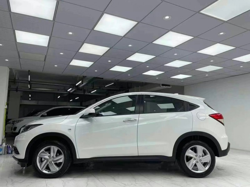 成都21年本田缤智7