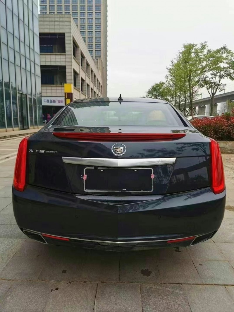 宜昌14年凱迪拉克XTS9