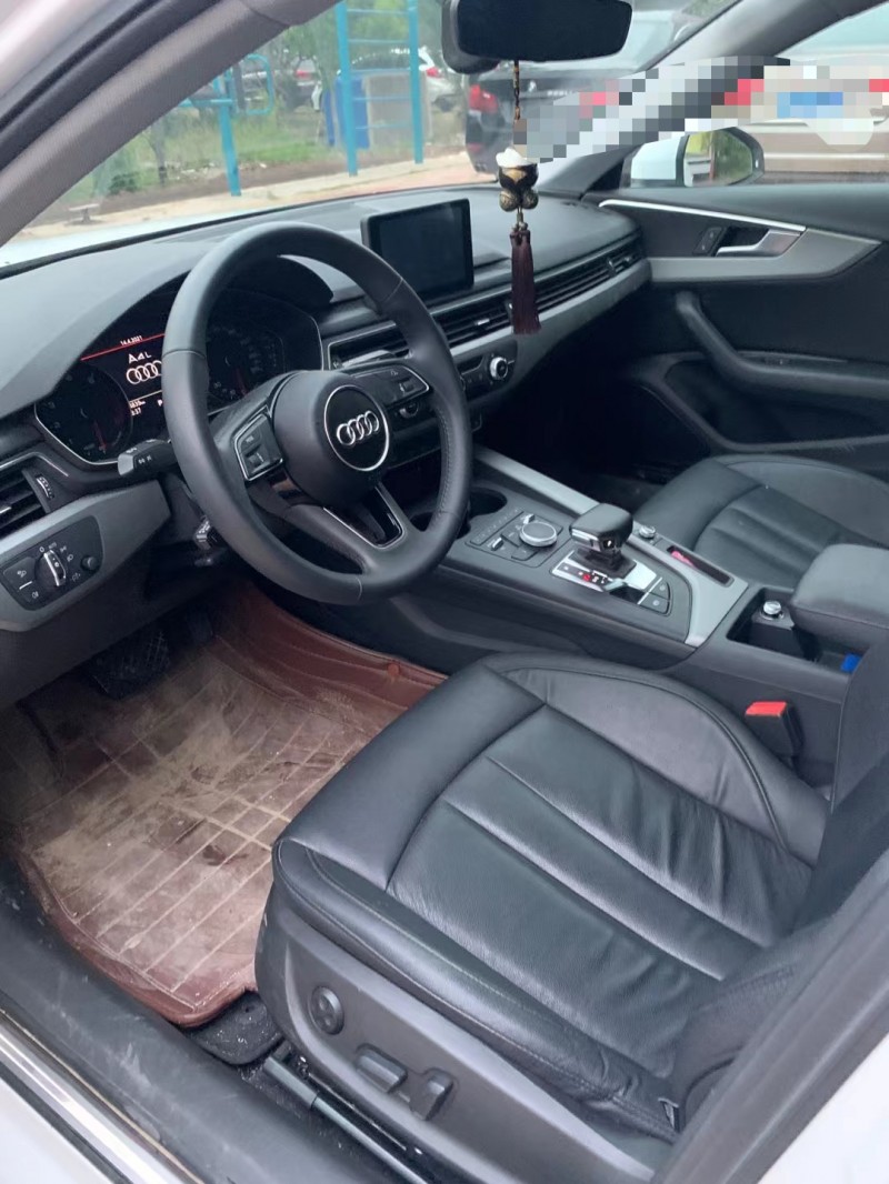 济宁19年奥迪A4L5