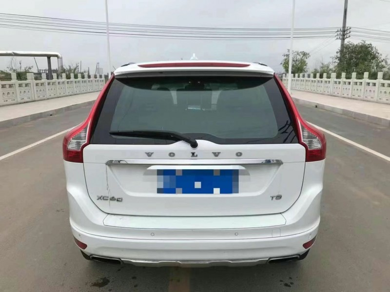 泰安14年沃爾沃XC609