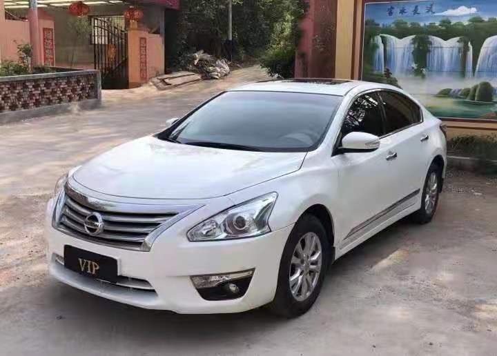 潍坊16年日产天籁5