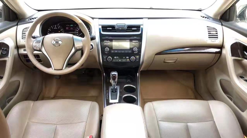 潍坊16年日产天籁3