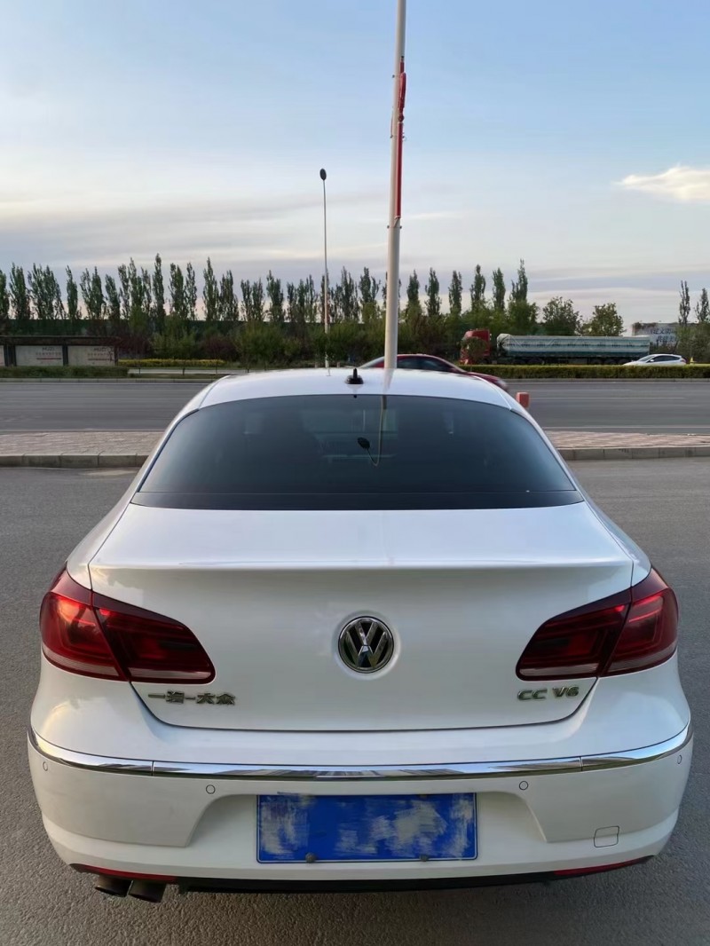 保定14年大众CC8