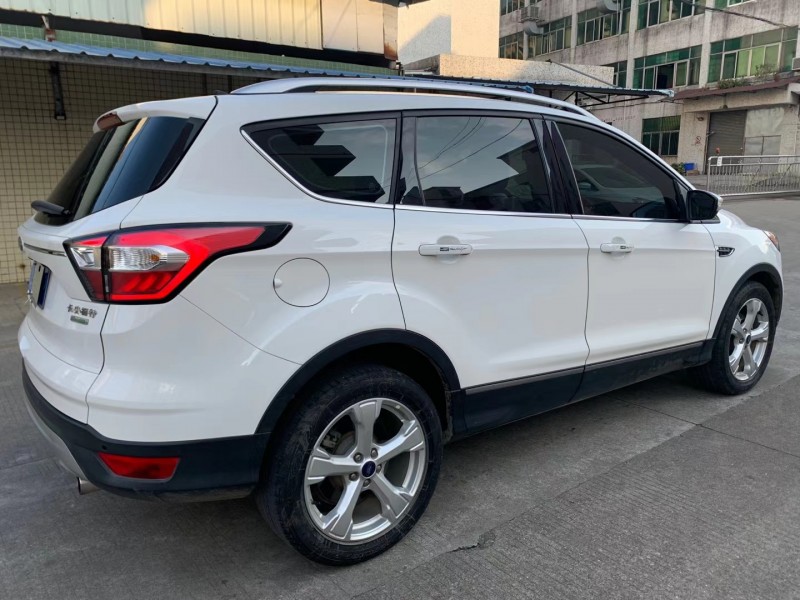 中山19年福特翼虎6