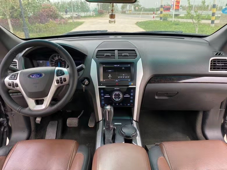 徐州15年福特探险者2