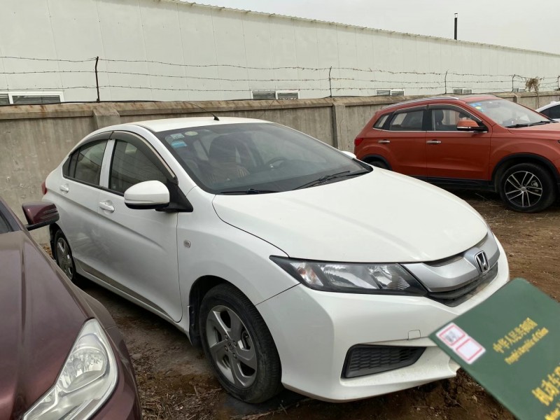 青岛16年本田锋范6