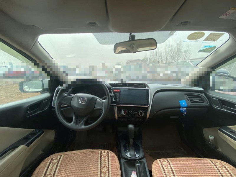 青岛16年本田锋范4