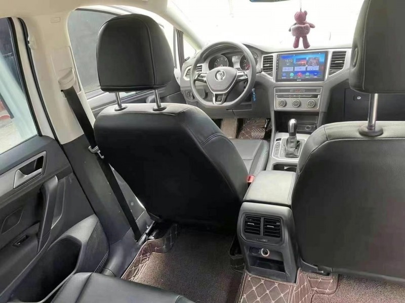 武汉17年大众高尔夫·嘉旅5