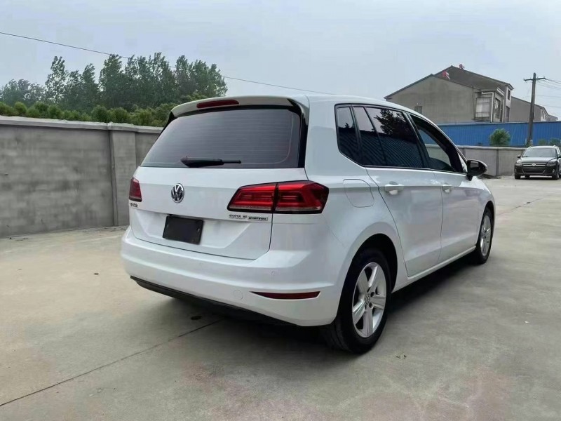 武汉17年大众高尔夫·嘉旅7