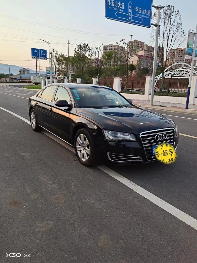 溫州14年奧迪A8L8