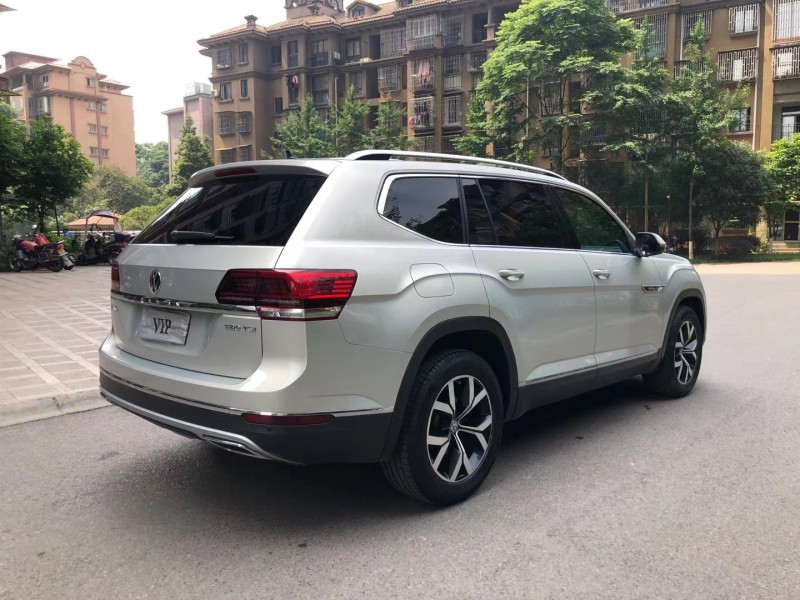 成都17年大众途昂3